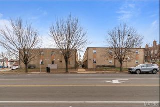 3752 Chippewa Street, St Louis, MO 63116