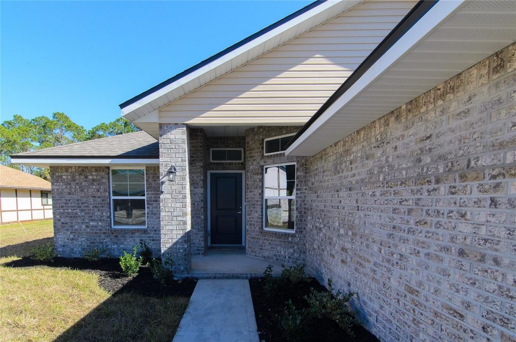 Image 2 of property listing at 35 FARNELL LANE, Palm Coast, FL 32137