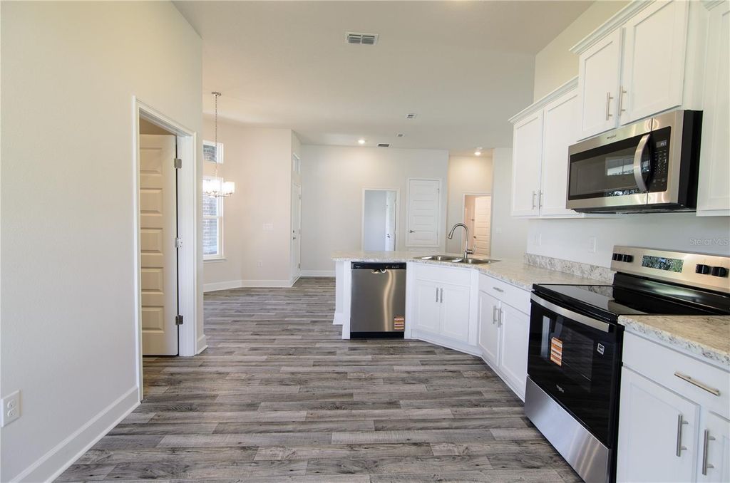 Image 5 of property listing at 35 FARNELL LANE, Palm Coast, FL 32137