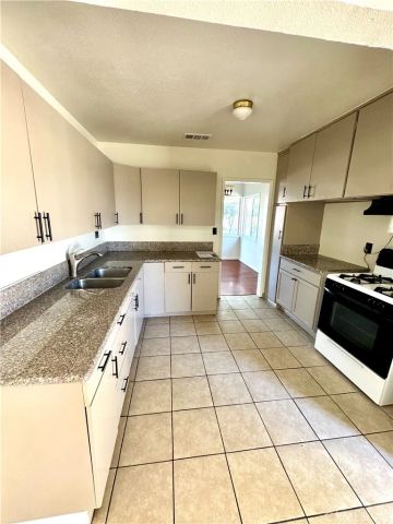 8432 Duchess, Whittier, CA 90606