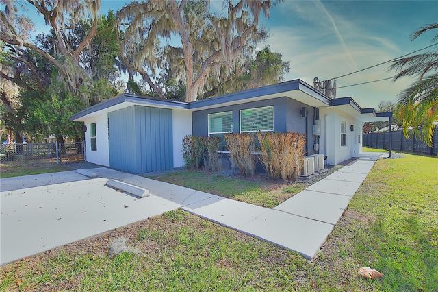 3032 SPIRIT LAKE DRIVE, Winter Haven, FL 33880