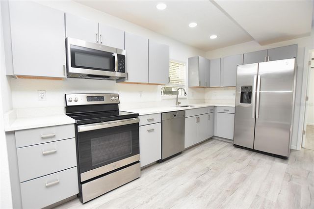 3032 SPIRIT LAKE DRIVE, Winter Haven, FL 33880