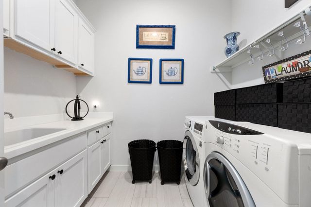 416 Texon DR, Liberty Hill, TX 78642