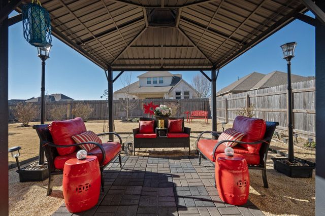 416 Texon DR, Liberty Hill, TX 78642