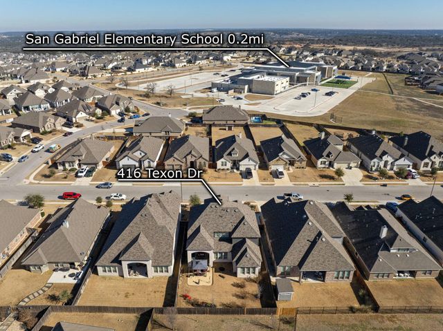 416 Texon DR, Liberty Hill, TX 78642