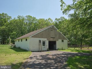 1581 HOLICONG RD, New Hope, PA 18938
