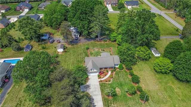 183 Devon Lane, Statesville, NC 28625