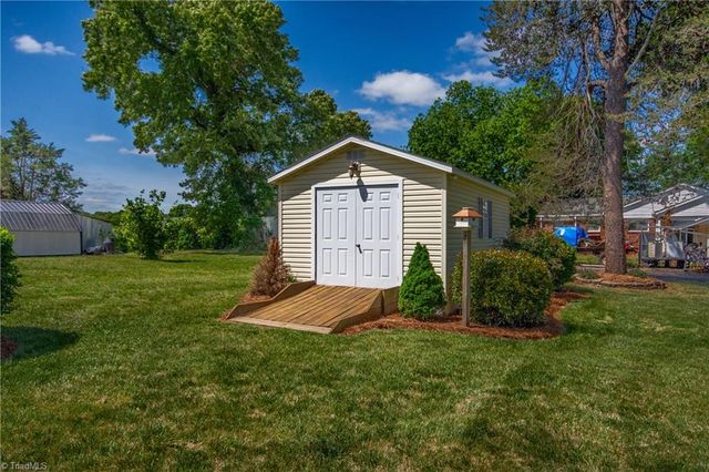 183 Devon Lane, Statesville, NC 28625