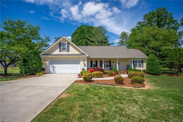 183 Devon Lane, Statesville, NC 28625