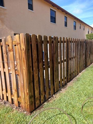 11380 SW 233rd St, Homestead, FL 33032
