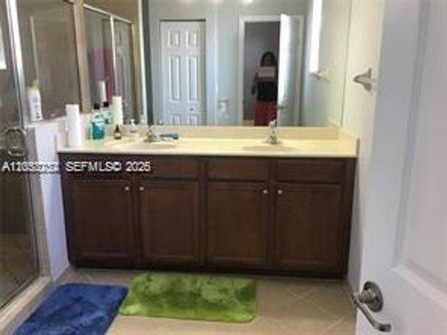 11380 SW 233rd St, Homestead, FL 33032