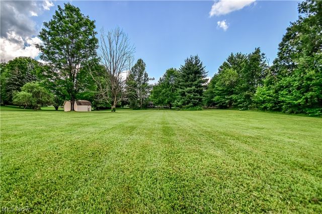 15755 Messenger Road, Chagrin Falls, OH 44023