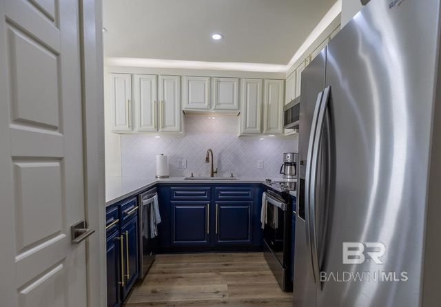 710 S Mobile Street 16, Fairhope, AL 36532