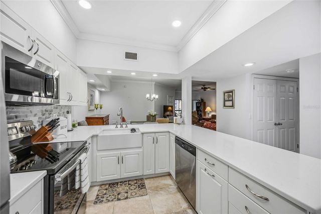 5726 ASHTON LAKE DRIVE 11, Sarasota, FL 34231
