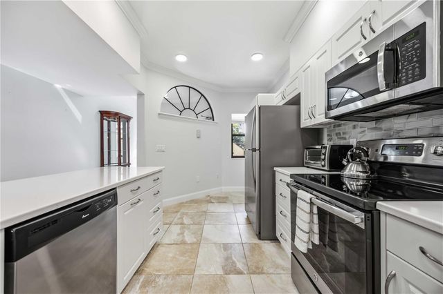 5726 ASHTON LAKE DRIVE 11, Sarasota, FL 34231