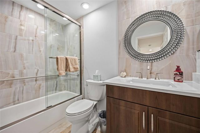 5726 ASHTON LAKE DRIVE 11, Sarasota, FL 34231