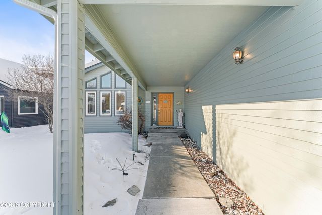 3000 Admiralty Bay Drive, Anchorage, AK 99515