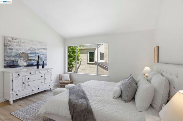27720 Persimmon Drive, Hayward, CA 94544