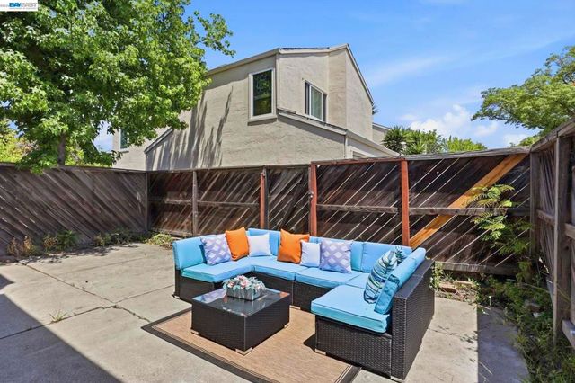 27720 Persimmon Drive, Hayward, CA 94544