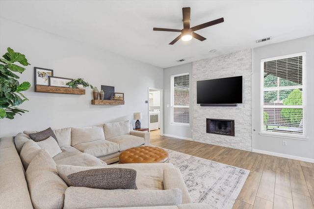 5816 Bentley Lane, The Colony, TX 75056