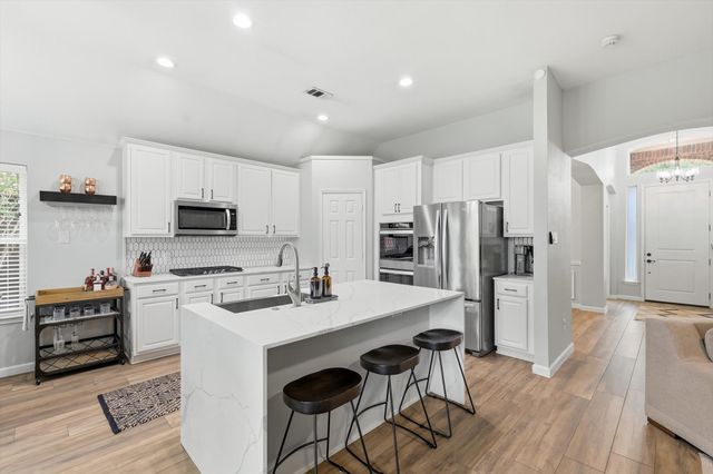 5816 Bentley Lane, The Colony, TX 75056