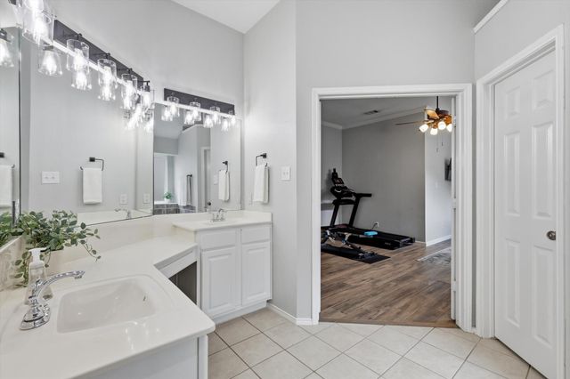 5816 Bentley Lane, The Colony, TX 75056