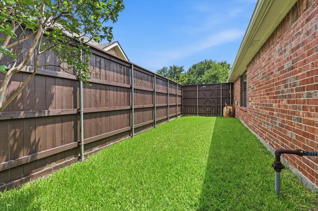 5816 Bentley Lane, The Colony, TX 75056