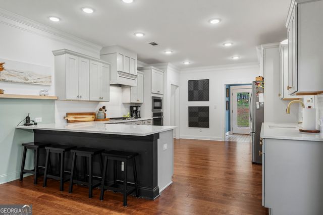 314 Davis Lake Road, Pine Mountain, GA 31822