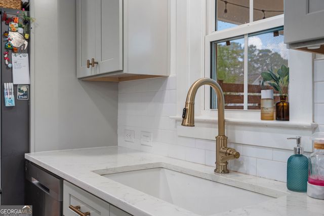 314 Davis Lake Road, Pine Mountain, GA 31822