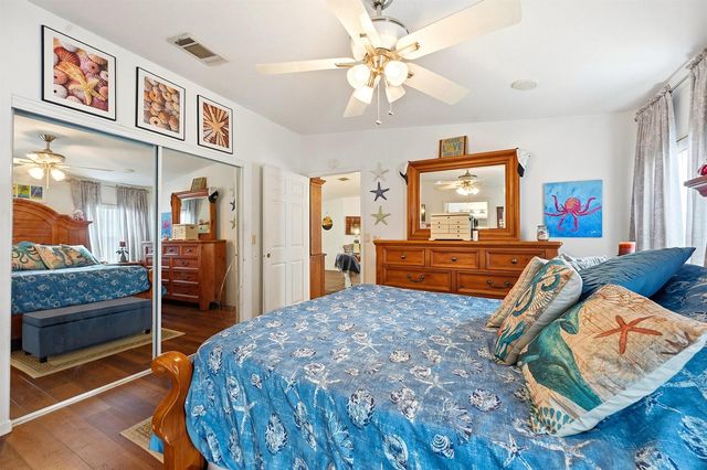 8355 SE Wren Avenue, Hobe Sound, FL 33455