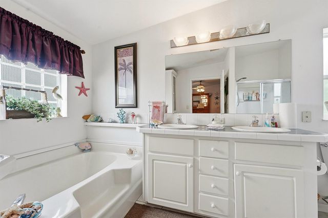 8355 SE Wren Avenue, Hobe Sound, FL 33455