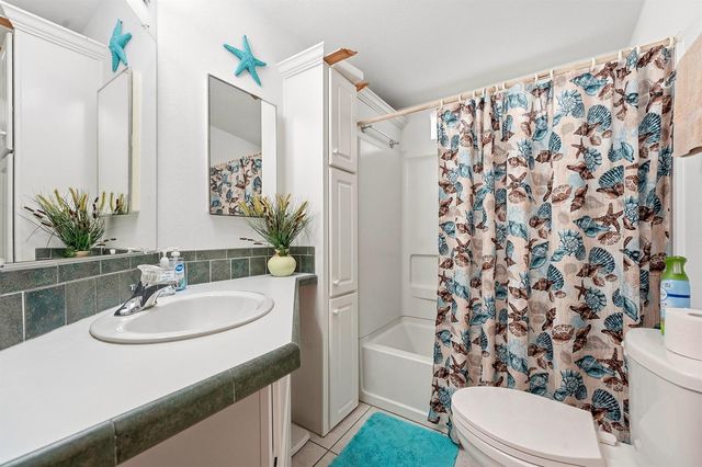 8355 SE Wren Avenue, Hobe Sound, FL 33455