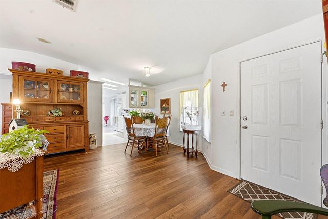 8355 SE Wren Avenue, Hobe Sound, FL 33455