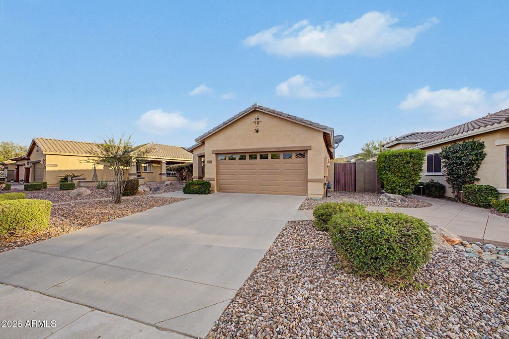 Image 6 of property listing at 40725 N TERRITORY Trail, Anthem, AZ 85086