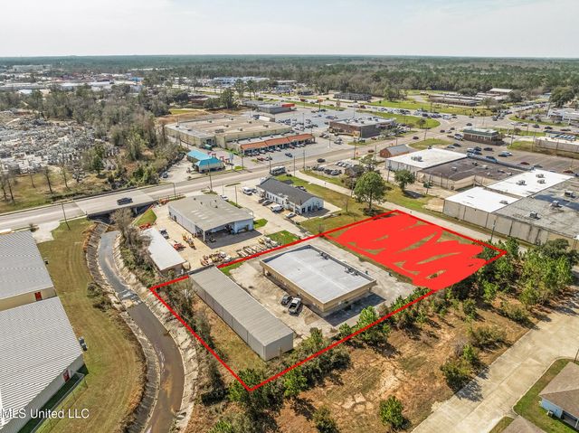 15312 Dedeaux Road, Gulfport, MS 39503