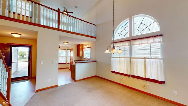 7427 Oak Knoll Drive, Indianapolis, IN 46217