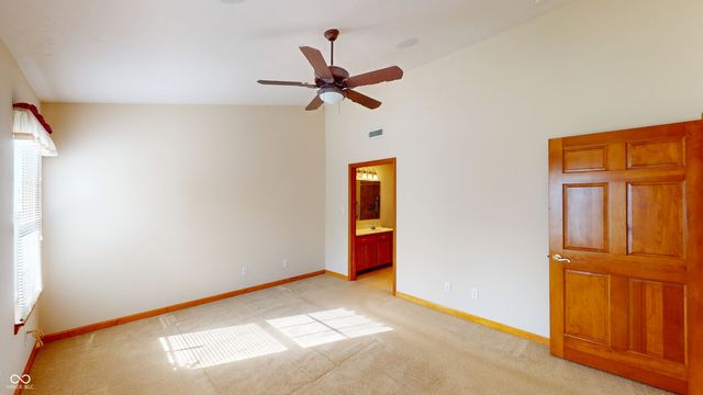 7427 Oak Knoll Drive, Indianapolis, IN 46217