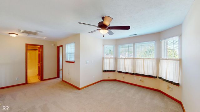 7427 Oak Knoll Drive, Indianapolis, IN 46217