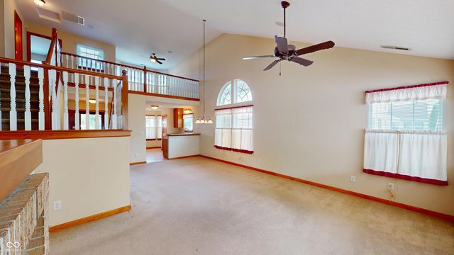7427 Oak Knoll Drive, Indianapolis, IN 46217