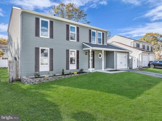 35 BAYSIDE AVE, Barnegat, NJ 08005