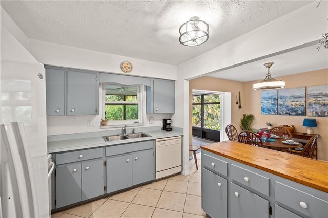 2141 CORDES STREET, Osprey, FL 34229