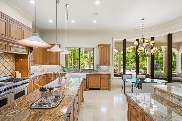 4845 SW 78th St, Miami, FL 33143