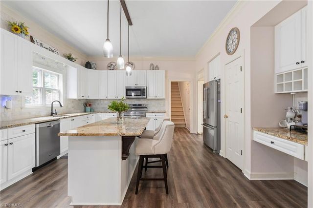 6997 Saratoga Court, Summerfield, NC 27358