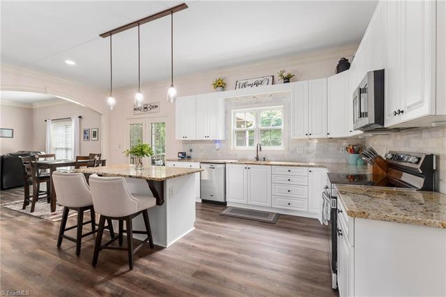 6997 Saratoga Court, Summerfield, NC 27358