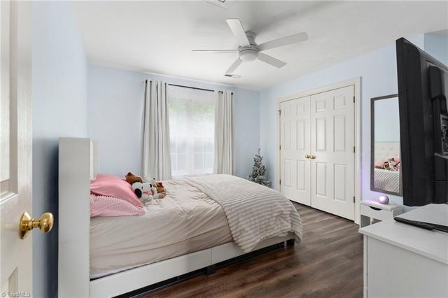 6997 Saratoga Court, Summerfield, NC 27358