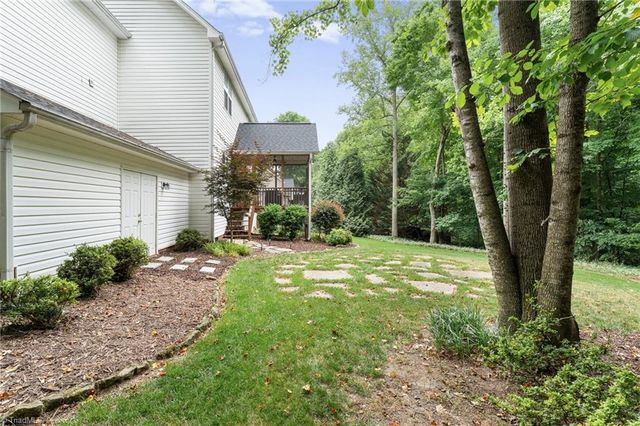 6997 Saratoga Court, Summerfield, NC 27358