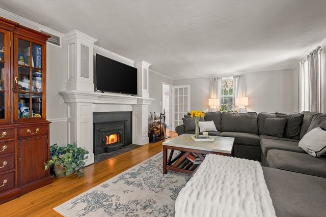 20 Lawson Rd, Scituate, MA 02066