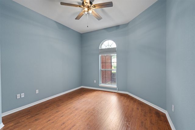 901 Cashew LN, Cedar Park, TX 78613