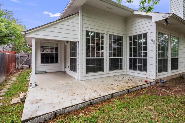 901 Cashew LN, Cedar Park, TX 78613