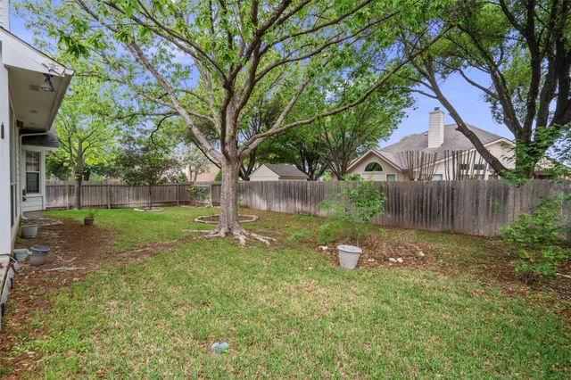 901 Cashew LN, Cedar Park, TX 78613